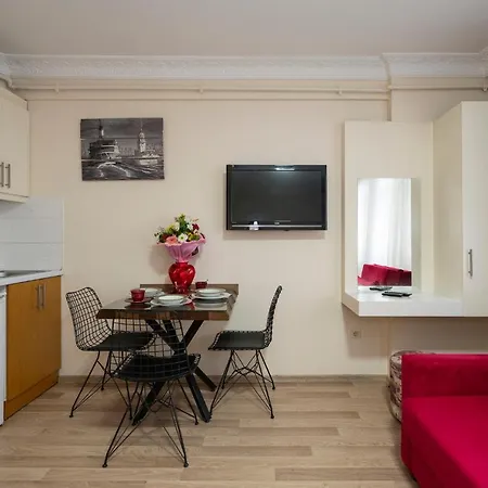 Ξενοδοχείο με διαμερίσματα Asteria House 4*