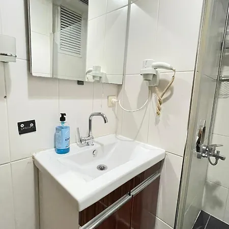 Asteria House Lägenhetshotell 3*