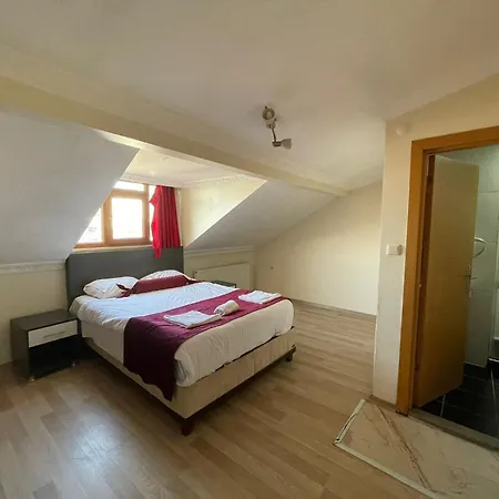 מלון דירות Asteria House