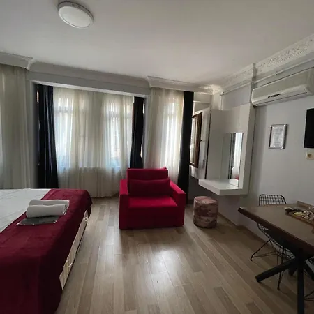 Asteria House מלון דירות 4*