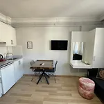 Asteria House アパートホテル イスタンブール